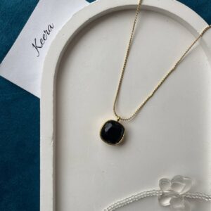 Minimal Black Square Chain